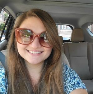 Meet your Posher, Kat